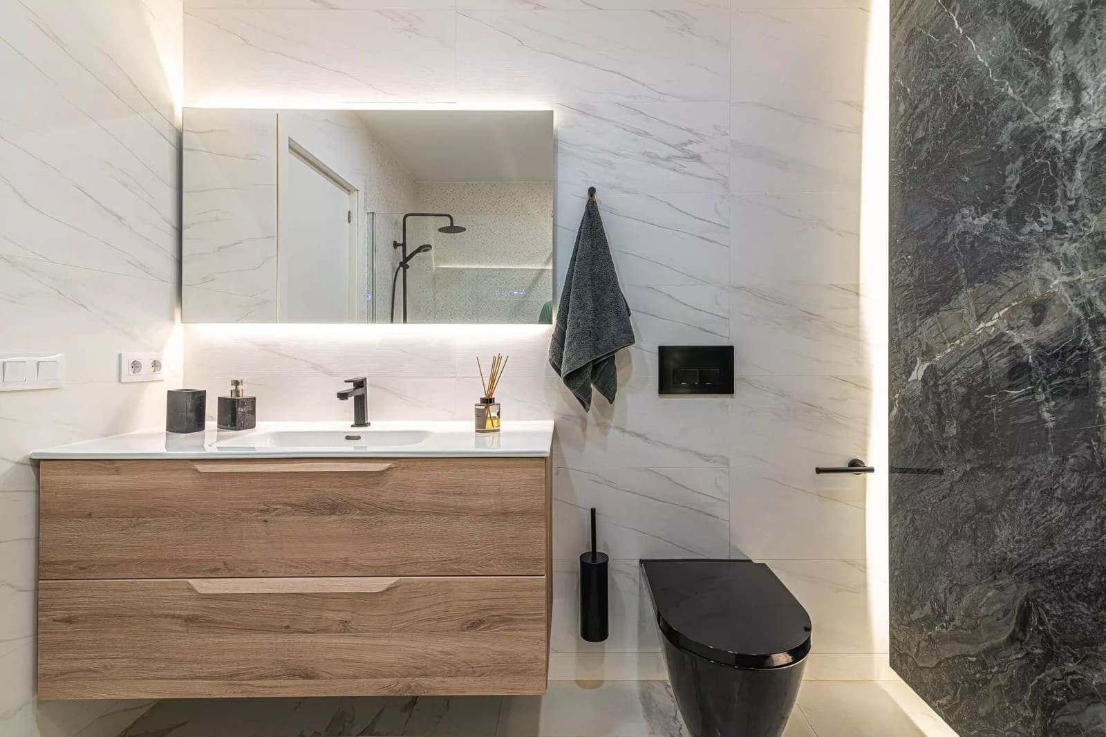 5 sypialnia Willa na sprzedaż w Costa Adeje z basenem garażem - 2 390 000 € (Ref: 8139472)