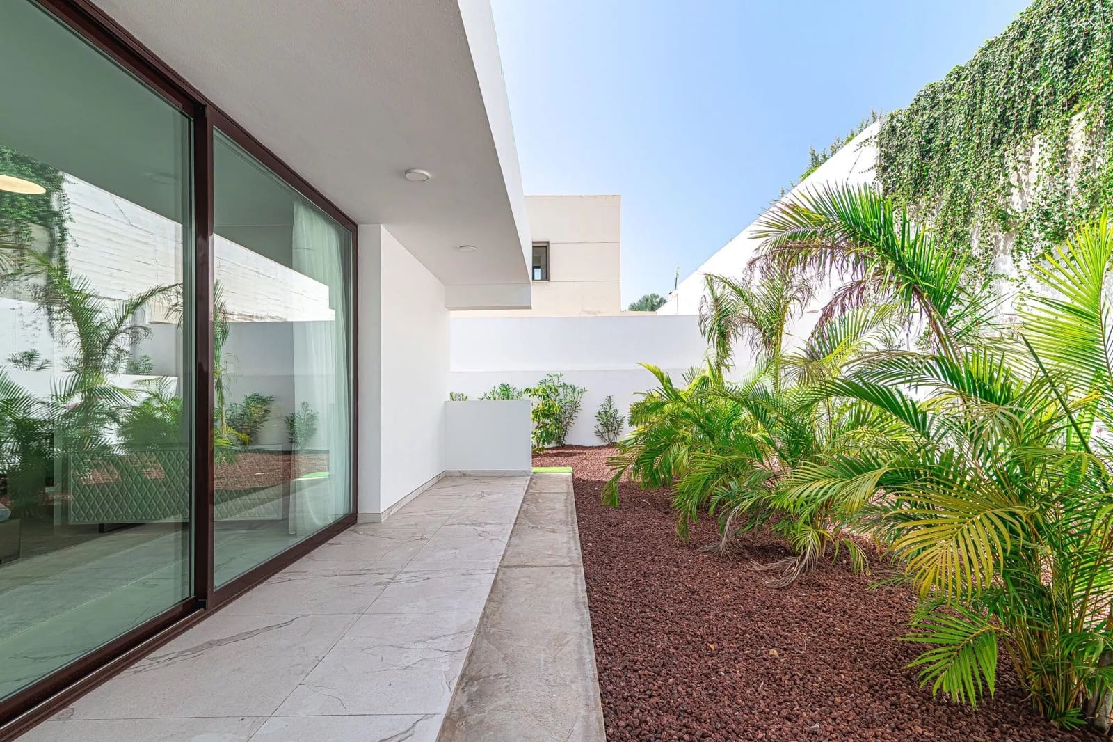 5 sypialnia Willa na sprzedaż w Costa Adeje z basenem garażem - 2 390 000 € (Ref: 8139472)