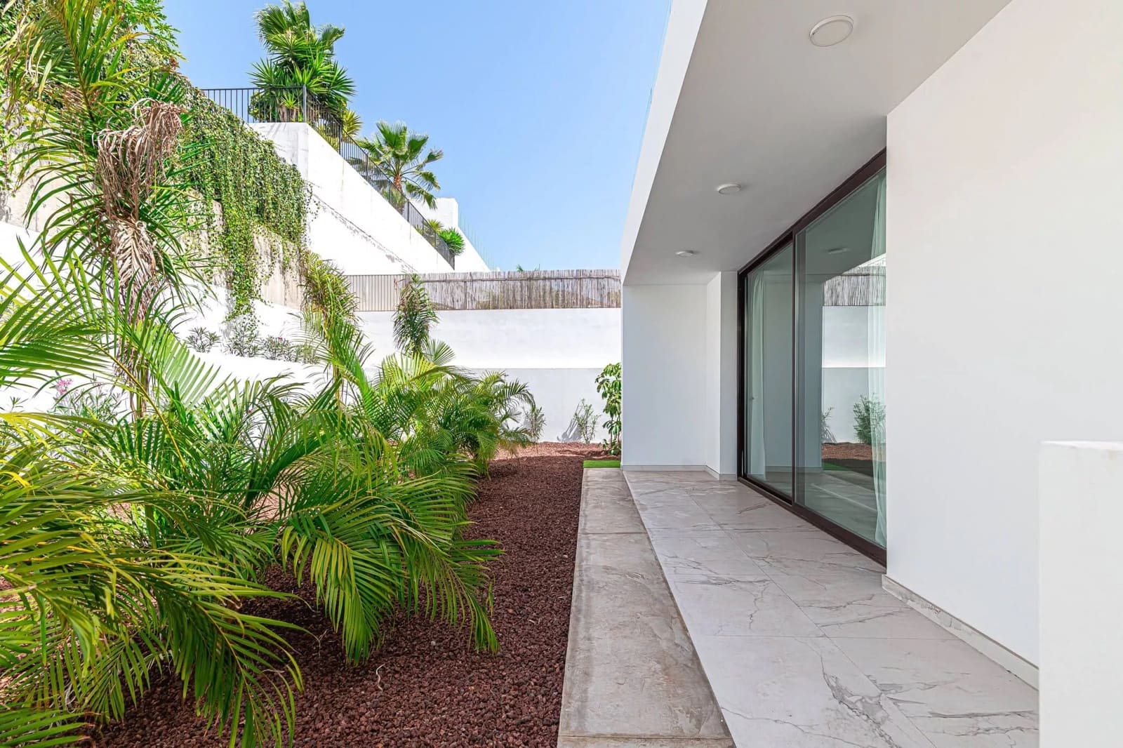 5 sypialnia Willa na sprzedaż w Costa Adeje z basenem garażem - 2 390 000 € (Ref: 8139472)