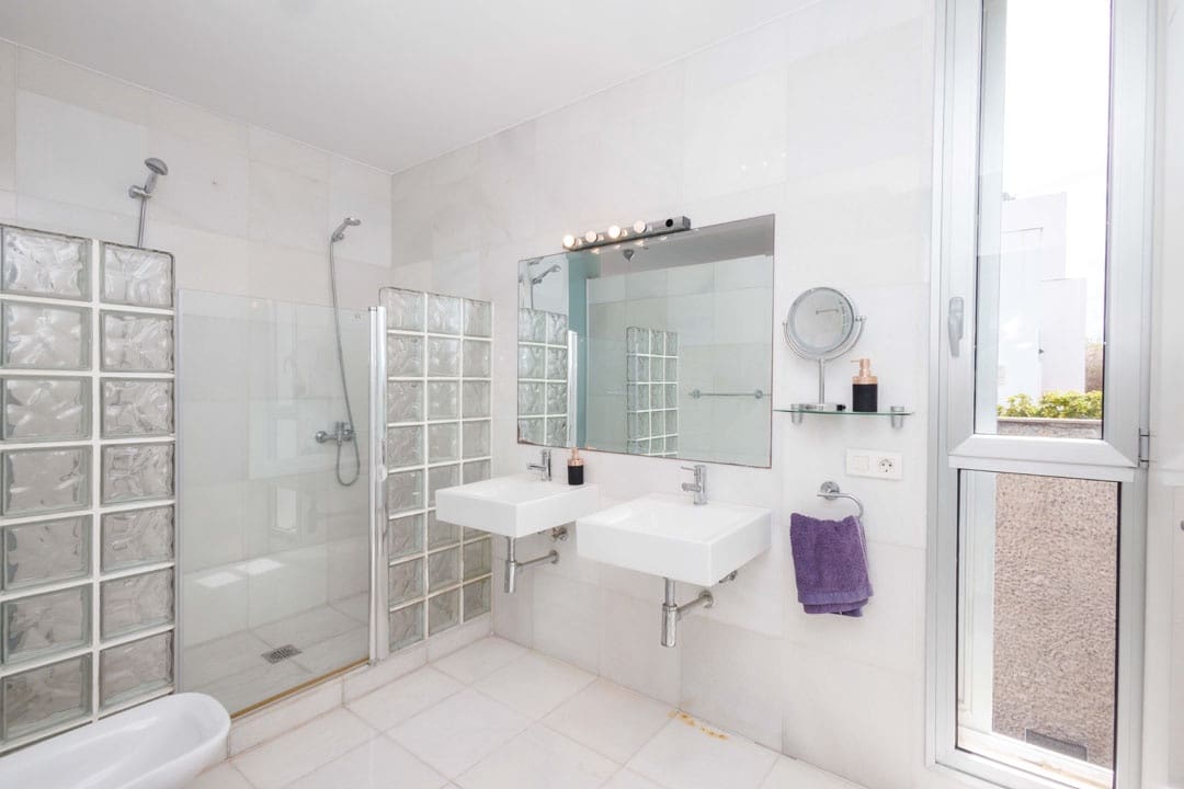 5 soverom Villa til salgs i Adeje med svømmebasseng garasje - € 2 995 000 (Ref: 8553552)
