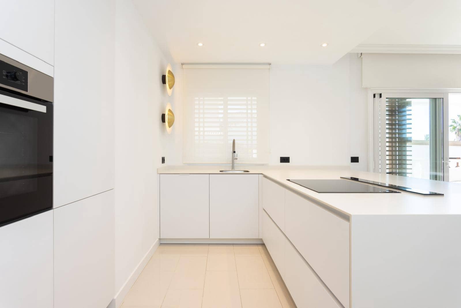 5 bedroom Villa for sale in Costa Adeje with pool garage - € 3,300,000 (Ref: 9058427)