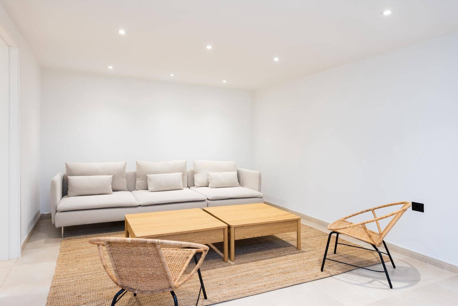 5 bedroom Villa for sale in Costa Adeje with pool garage - € 3,300,000 (Ref: 9058427)