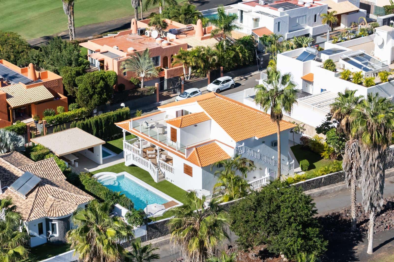 5 bedroom Villa for sale in Costa Adeje with pool garage - € 3,300,000 (Ref: 9058427)