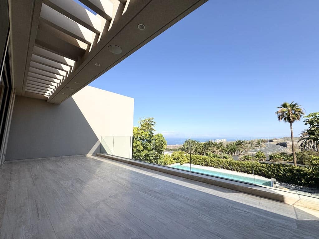 5 soveværelse Villa til salg i La Caleta Adeje med swimmingpool garage - € 3.950.000 (Ref: 9112602)