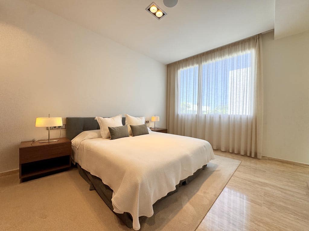 5 soveværelse Villa til salg i La Caleta Adeje med swimmingpool garage - € 3.950.000 (Ref: 9112602)