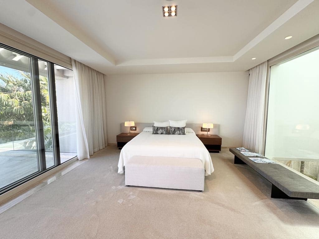 5 soveværelse Villa til salg i La Caleta Adeje med swimmingpool garage - € 3.950.000 (Ref: 9112602)