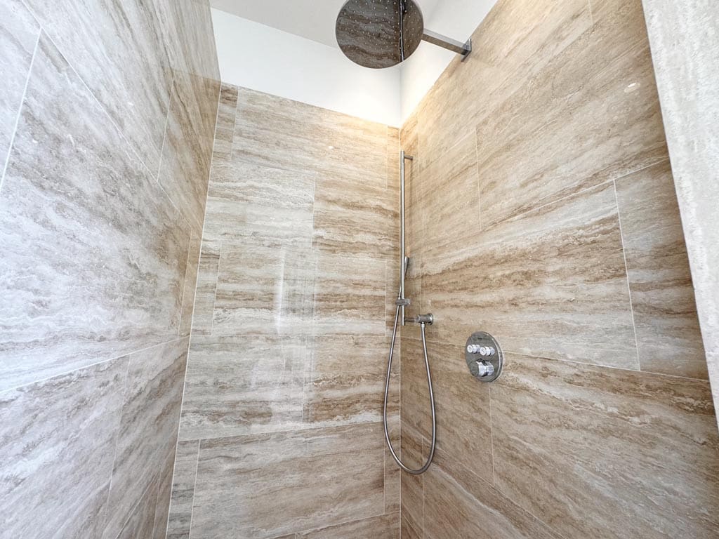 5 soveværelse Villa til salg i La Caleta Adeje med swimmingpool garage - € 3.950.000 (Ref: 9112602)