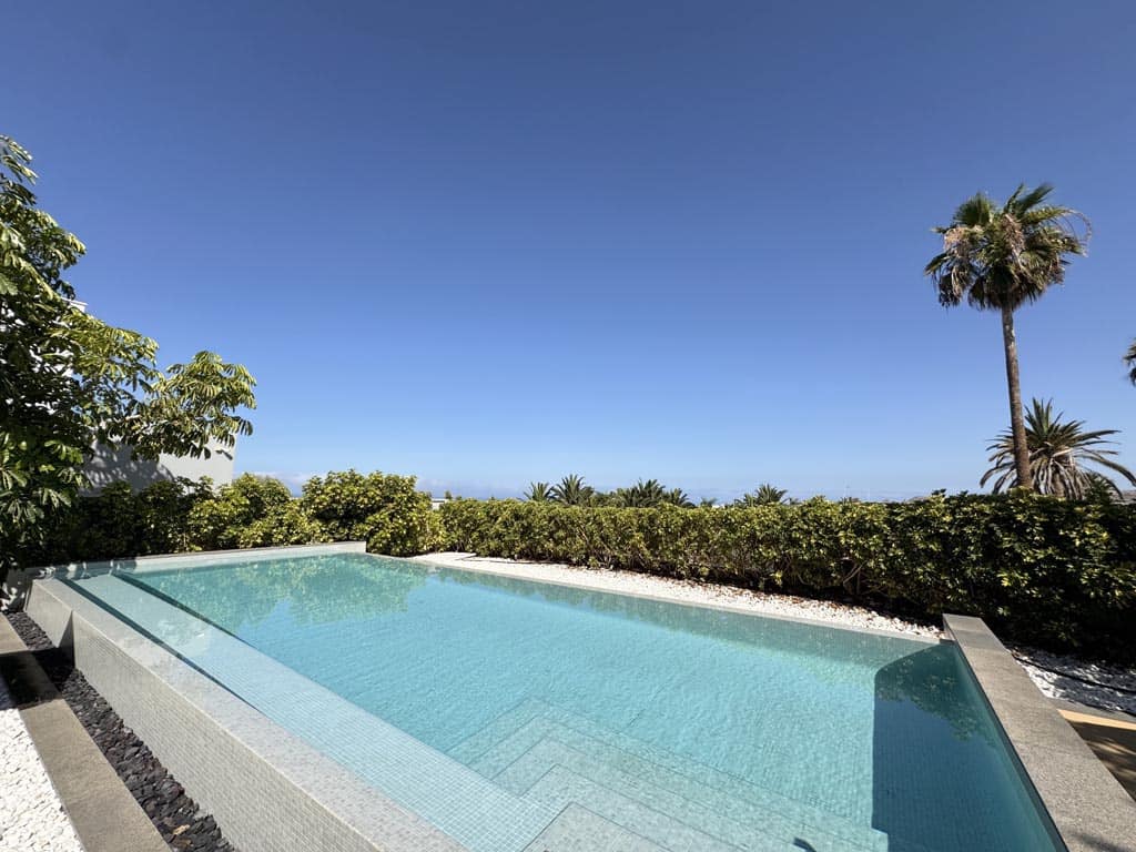 5 soveværelse Villa til salg i La Caleta Adeje med swimmingpool garage - € 3.950.000 (Ref: 9112602)