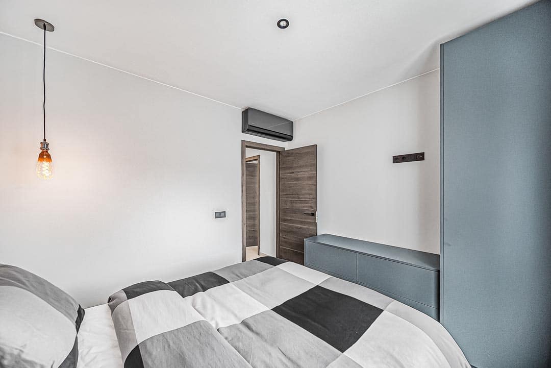 4 bedroom Townhouse for sale in Playa del Duque with pool garage - € 1,495,000 (Ref: 9413749)