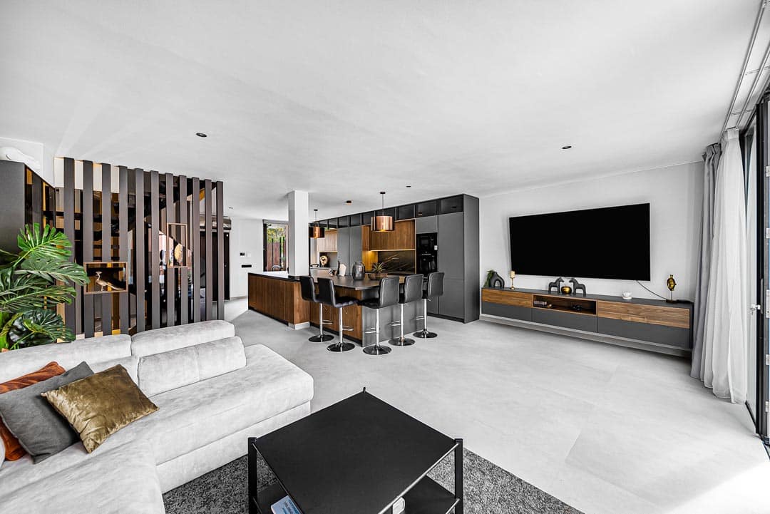 4 bedroom Townhouse for sale in Playa del Duque with pool garage - € 1,495,000 (Ref: 9413749)