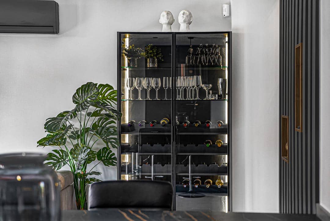 4 bedroom Townhouse for sale in Playa del Duque with pool garage - € 1,495,000 (Ref: 9413749)