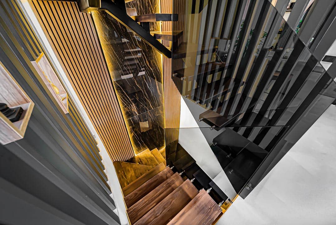 4 bedroom Townhouse for sale in Playa del Duque with pool garage - € 1,495,000 (Ref: 9413749)