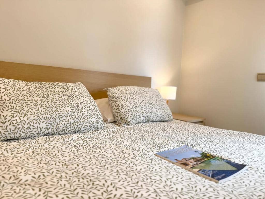 4 bedroom Villa for sale in Adeje with pool garage - € 1,300,000 (Ref: 9601549)