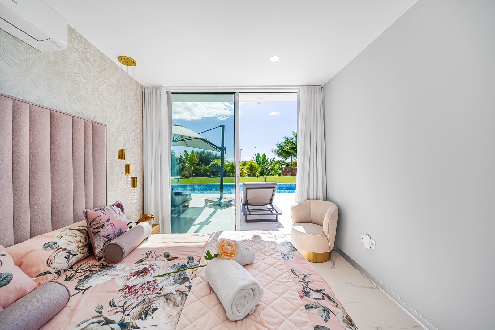 4 Zimmer Ferienvilla in Costa Adeje mit Pool Garage - 8.000 € (Ref: 9603667)