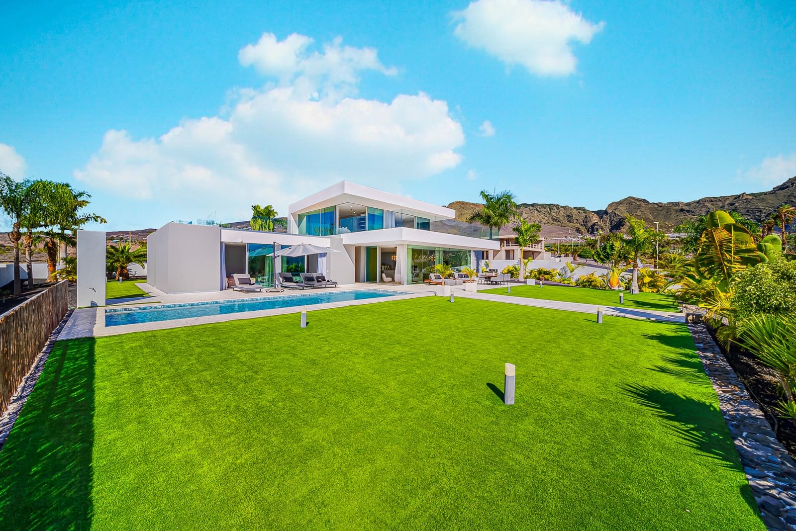 4 Zimmer Ferienvilla in Costa Adeje mit Pool Garage - 8.000 € (Ref: 9603667)