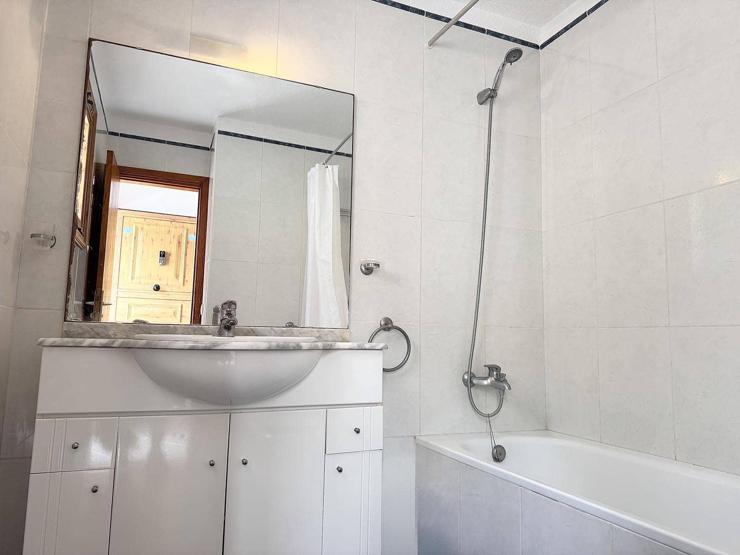 2 slaapkamer Appartement te koop in Los Cristianos - € 395.000 (Ref: 9679186)