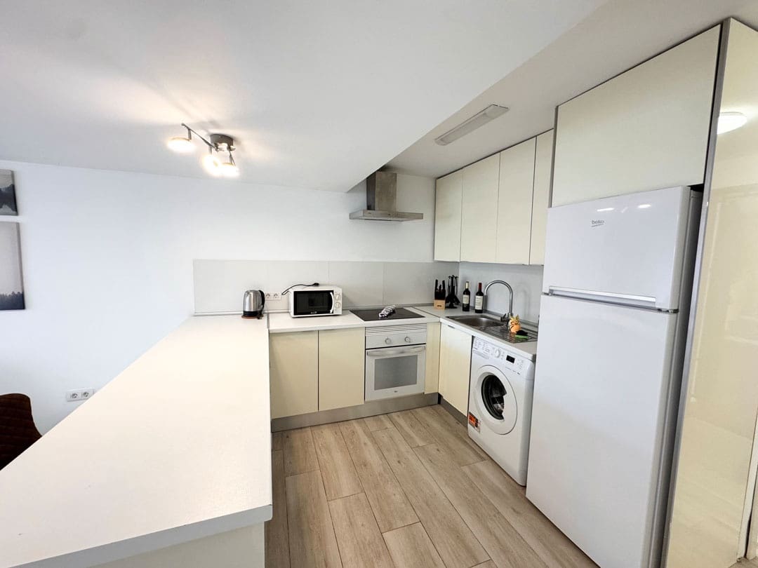 Apartamento de 1 habitación en Costa Adeje en venta con piscina - 235.000 € (Ref: 9827621)