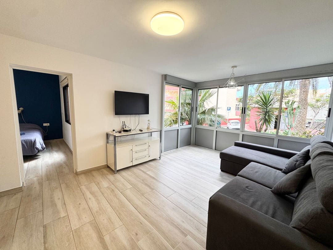 Apartamento de 1 habitación en Costa Adeje en venta con piscina - 235.000 € (Ref: 9827621)