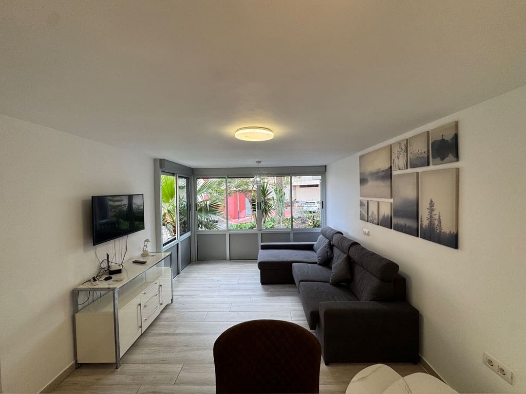 Apartamento de 1 habitación en Costa Adeje en venta con piscina - 235.000 € (Ref: 9827621)