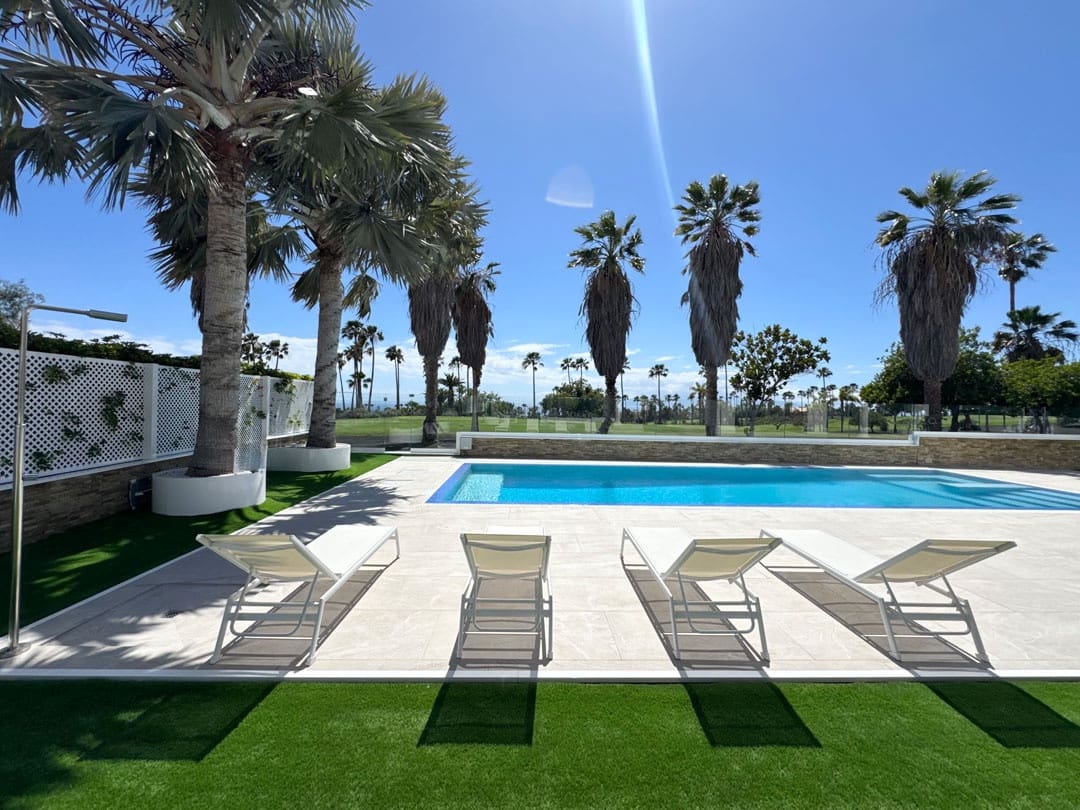 Villa for sale in Costa Adeje - € 3,500,000 (Ref: 9834522)