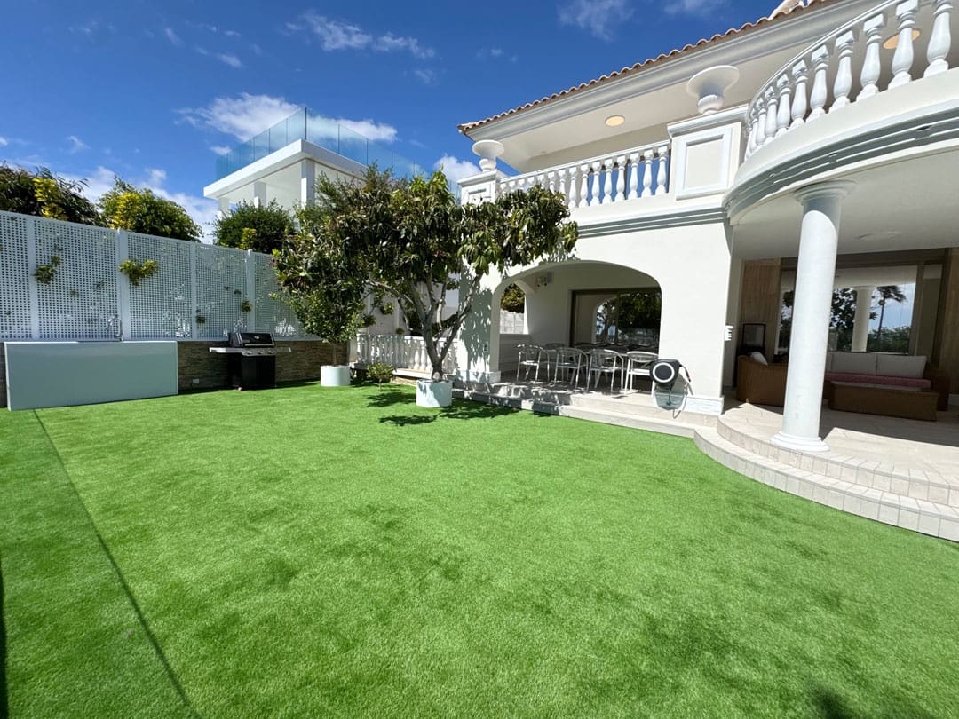 Villa for sale in Costa Adeje - € 3,500,000 (Ref: 9834522)