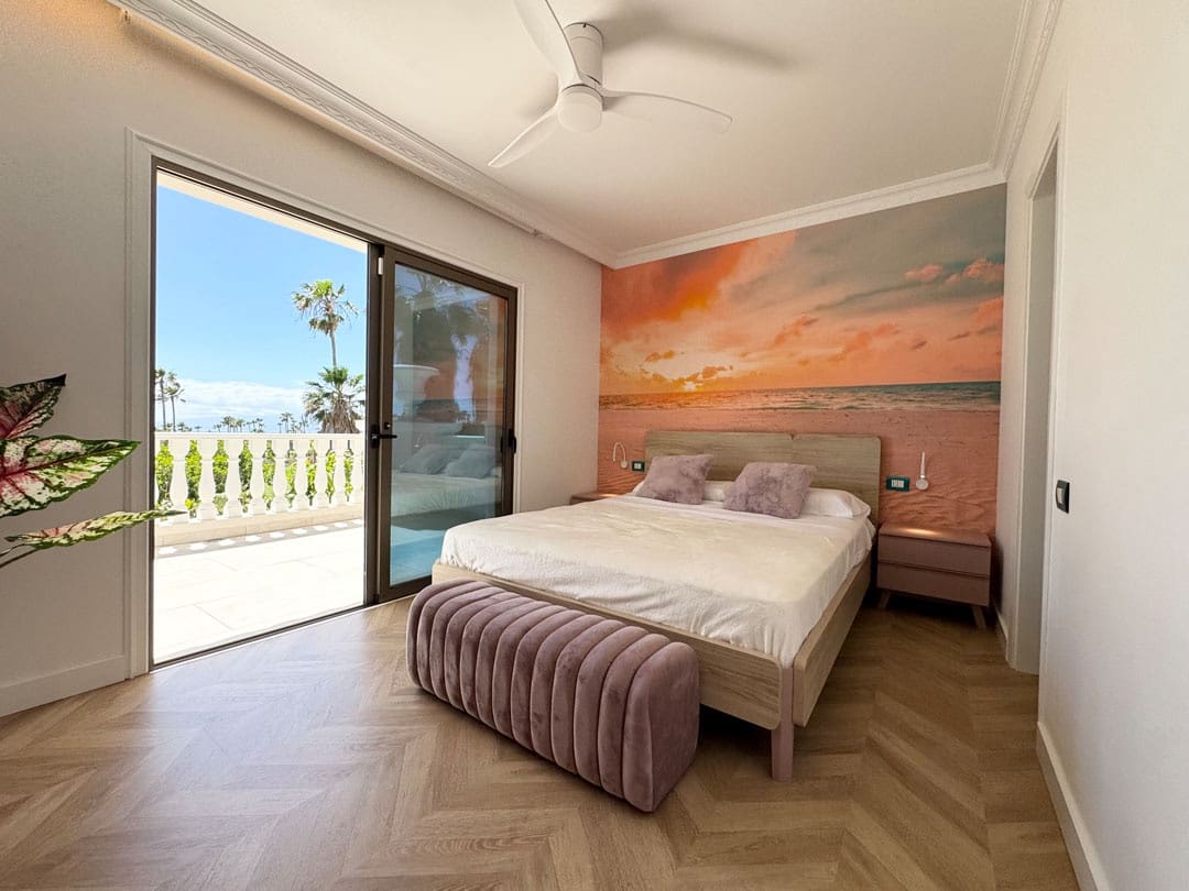 Villa for sale in Costa Adeje - € 3,500,000 (Ref: 9834522)