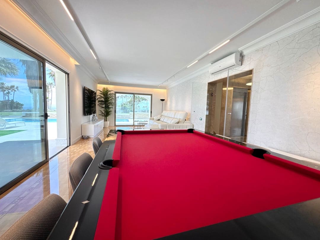 Villa for sale in Costa Adeje - € 3,500,000 (Ref: 9834522)