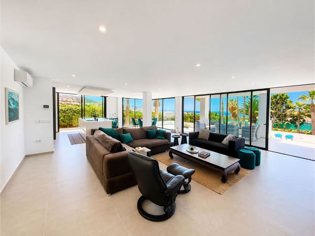 5 quarto Moradia para venda em Playa del Duque, Adeje com piscina garagem - 4 750 000 € (Ref: 9834641)