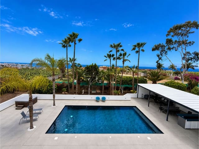 5 quarto Moradia para venda em Playa del Duque, Adeje com piscina garagem - 4 750 000 € (Ref: 9834641)