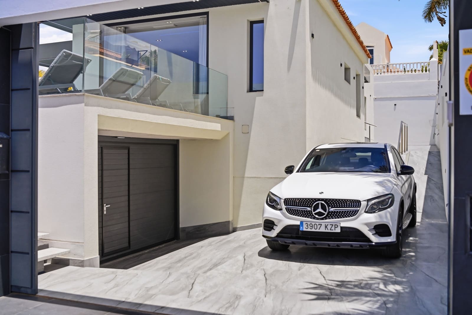 3 sypialnia Willa na sprzedaż w Costa Adeje z basenem - 2 195 000 € (Ref: 9879839)