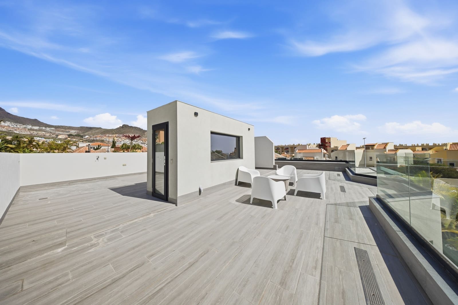 3 sypialnia Willa na sprzedaż w Costa Adeje z basenem - 2 195 000 € (Ref: 9879839)