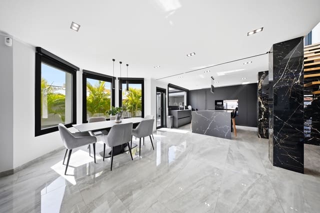 3 Zimmer Villa zu verkaufen in Playa de Fañabé Alto, Adeje mit Pool Garage - 2.195.000 € (Ref: 9879839)