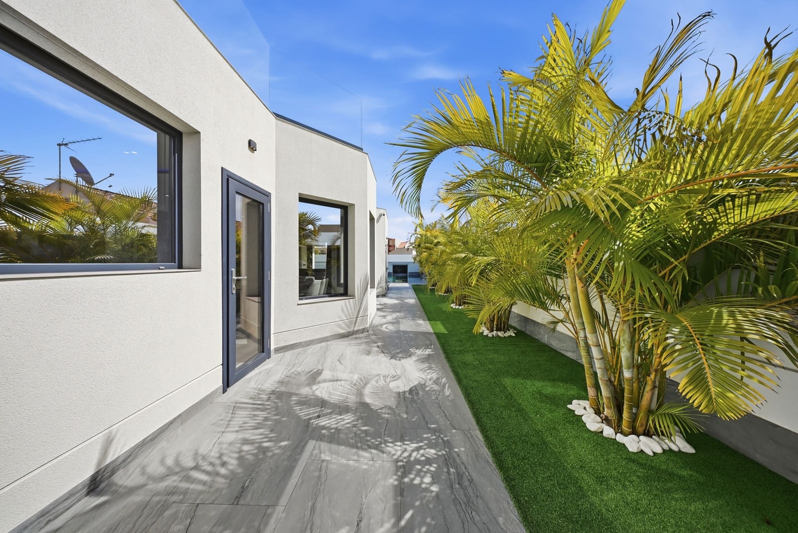 3 sypialnia Willa na sprzedaż w Costa Adeje z basenem - 2 195 000 € (Ref: 9879839)