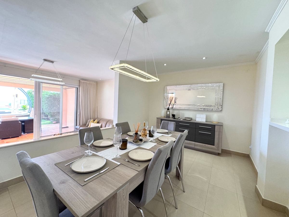 3 bedroom Villa for sale in Costa Adeje with pool garage - € 1,495,000 (Ref: 9895457)