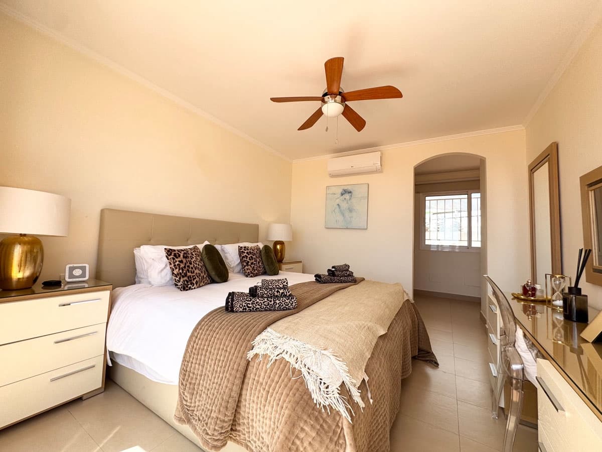 3 bedroom Villa for sale in Costa Adeje with pool garage - € 1,495,000 (Ref: 9895457)