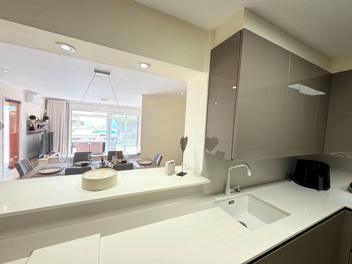 3 bedroom Villa for sale in Costa Adeje with pool garage - € 1,495,000 (Ref: 9895457)