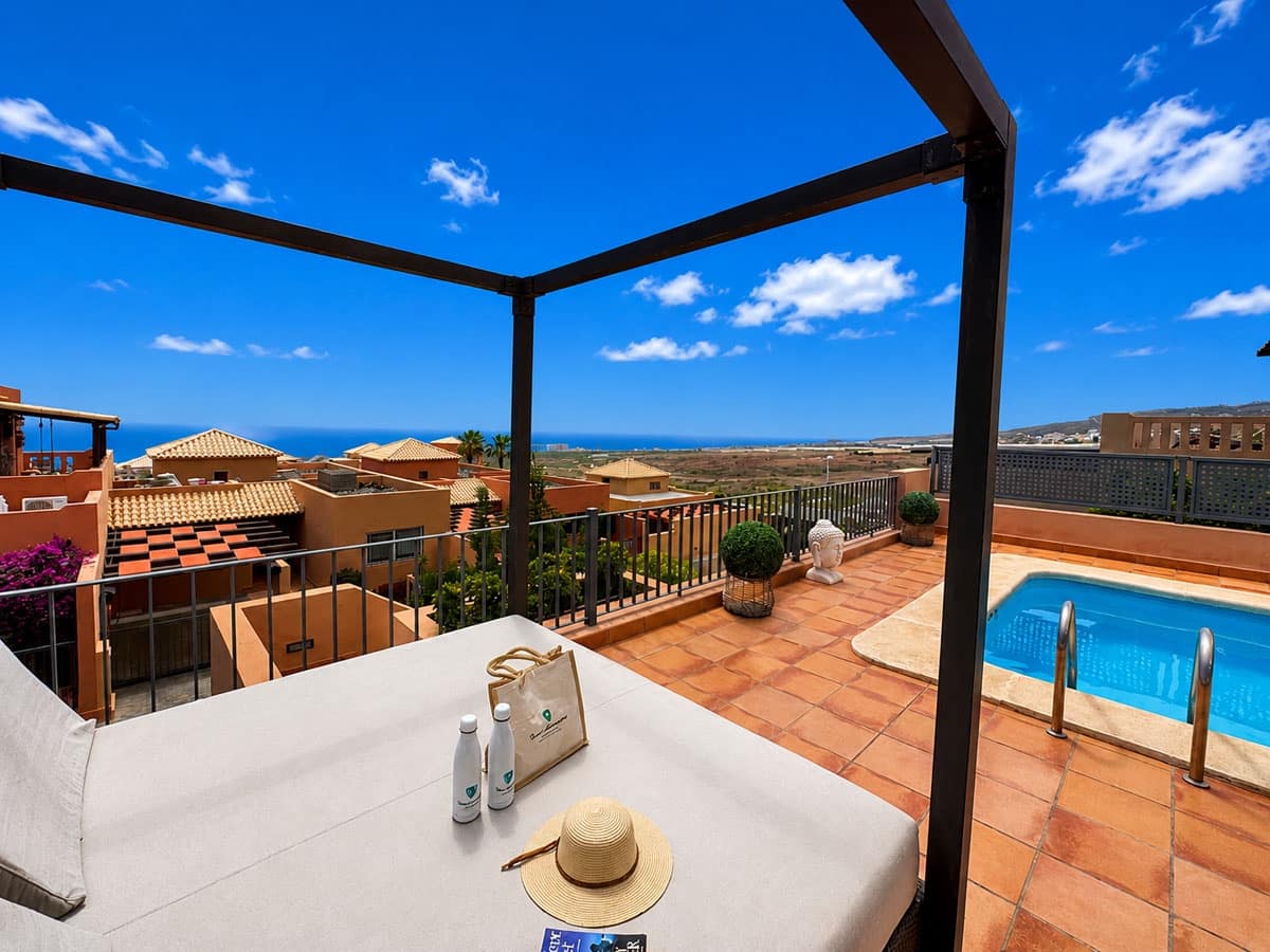 3 bedroom Villa for sale in Costa Adeje with pool garage - € 1,495,000 (Ref: 9895457)