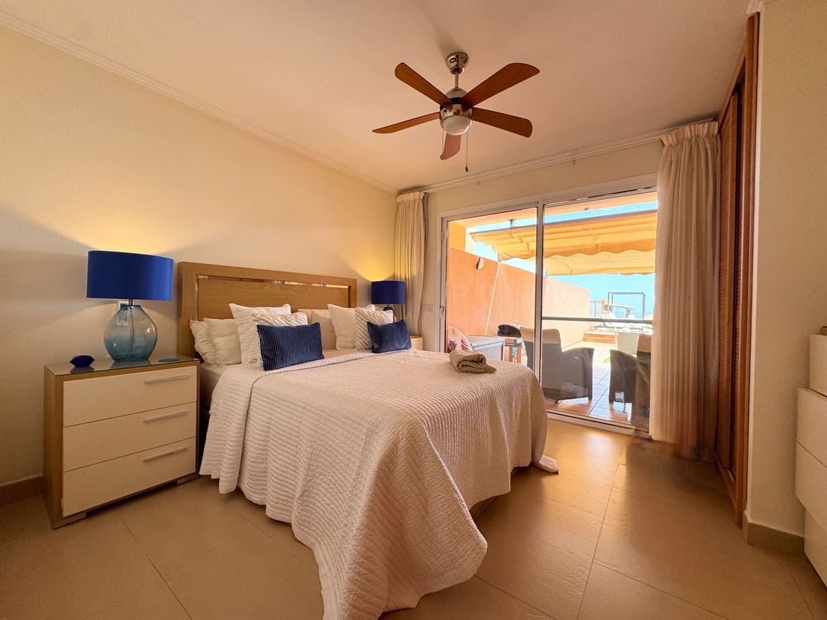3 bedroom Villa for sale in Costa Adeje with pool garage - € 1,495,000 (Ref: 9895457)
