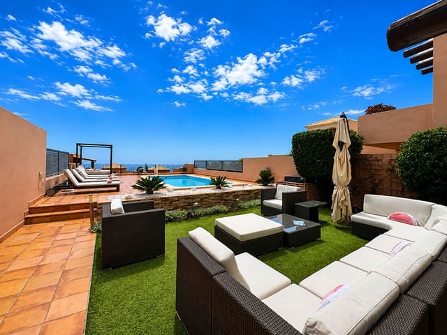 3 Zimmer Villa zu verkaufen in La Caleta Adeje, Adeje mit Pool Garage - 1.495.000 € (Ref: 9895457)