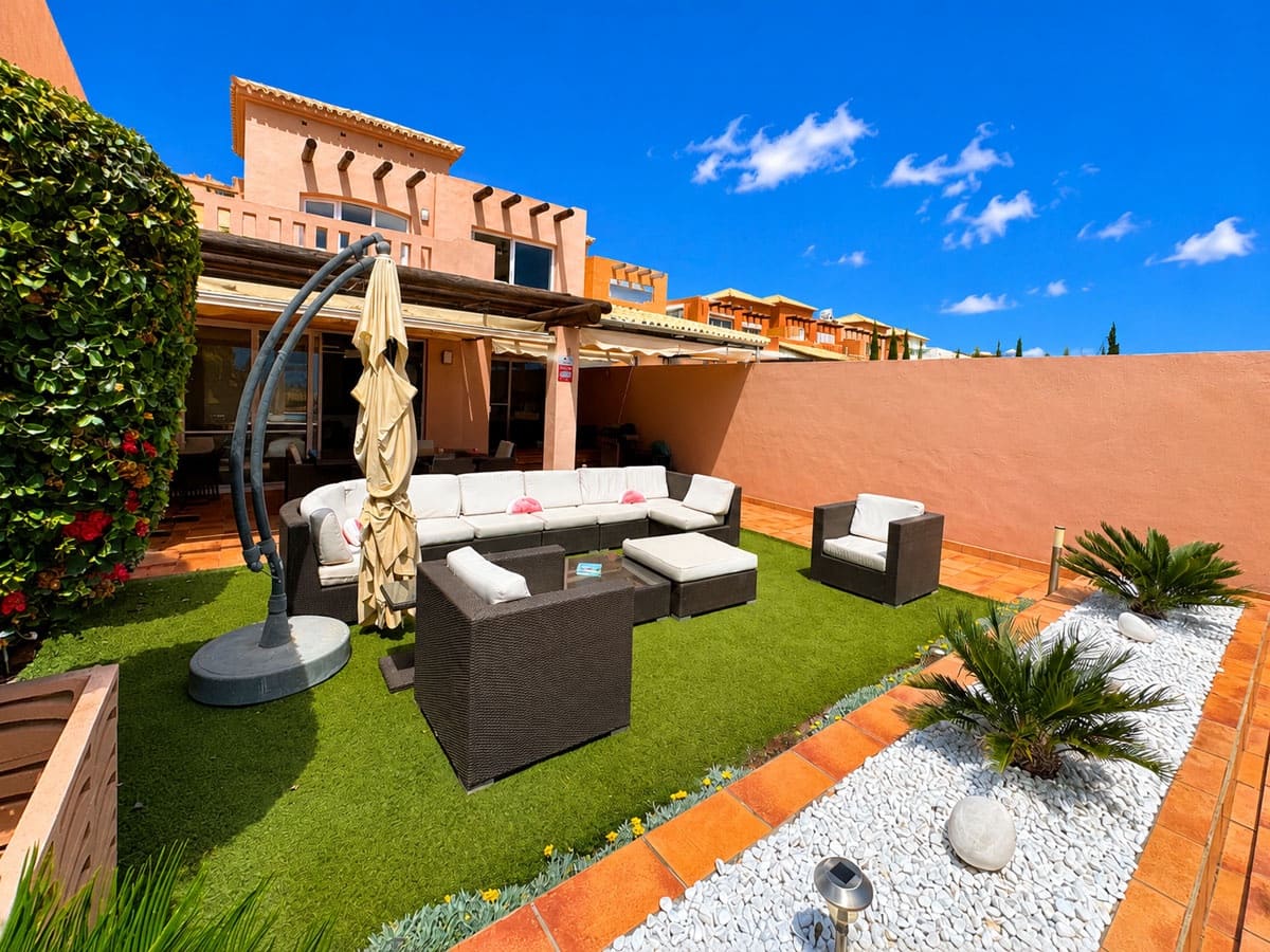 3 bedroom Villa for sale in Costa Adeje with pool garage - € 1,495,000 (Ref: 9895457)