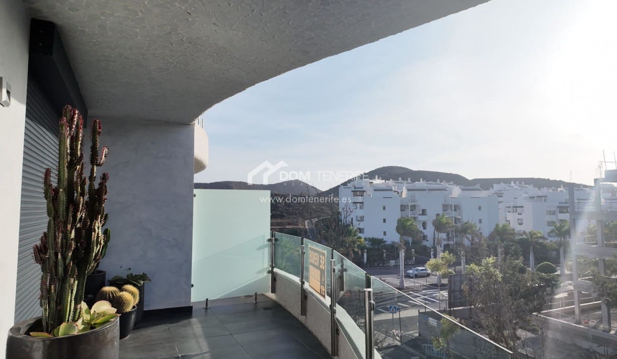 Ático de 4 habitaciones en Palm-Mar en venta con piscina garaje - 745.000 € (Ref: 10026632)