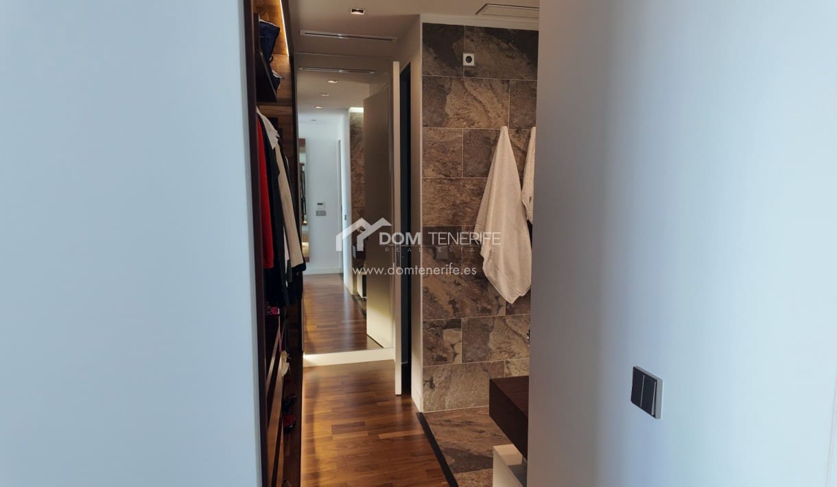 Ático de 4 habitaciones en Palm-Mar en venta con piscina garaje - 745.000 € (Ref: 10026632)