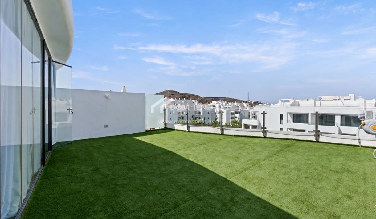 Ático de 4 habitaciones en Palm-Mar en venta con piscina garaje - 745.000 € (Ref: 10026632)