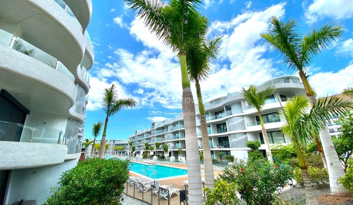 Ático de 4 habitaciones en Palm-Mar en venta con piscina garaje - 745.000 € (Ref: 10026632)
