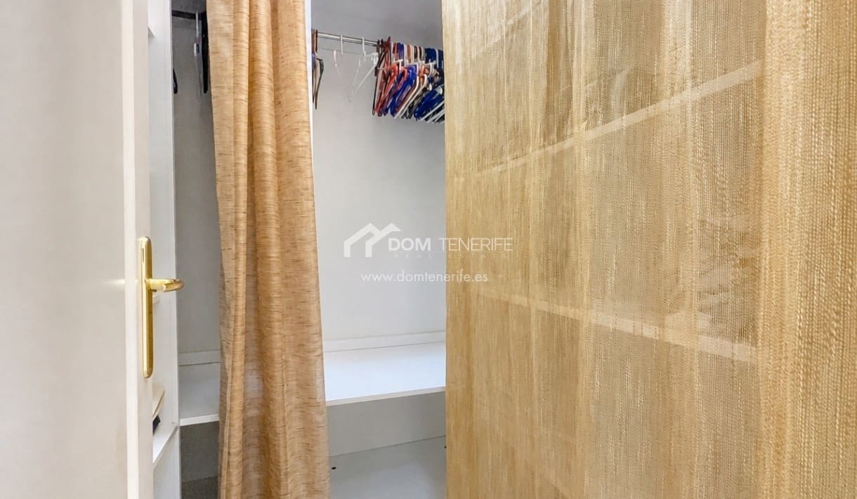 2 makuuhuone Huoneisto vuokrattavana paikassa Playa del Duque mukana uima-altaan - 2 000 € (Ref: 10040213)