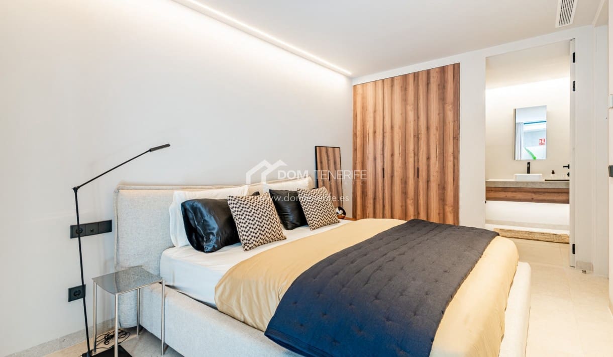 2 soveværelse Lejlighed til salg i Callao Salvaje med swimmingpool - € 1.295.000 (Ref: 10077180)