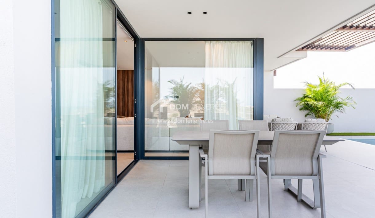 2 soveværelse Lejlighed til salg i Callao Salvaje med swimmingpool - € 1.295.000 (Ref: 10077180)