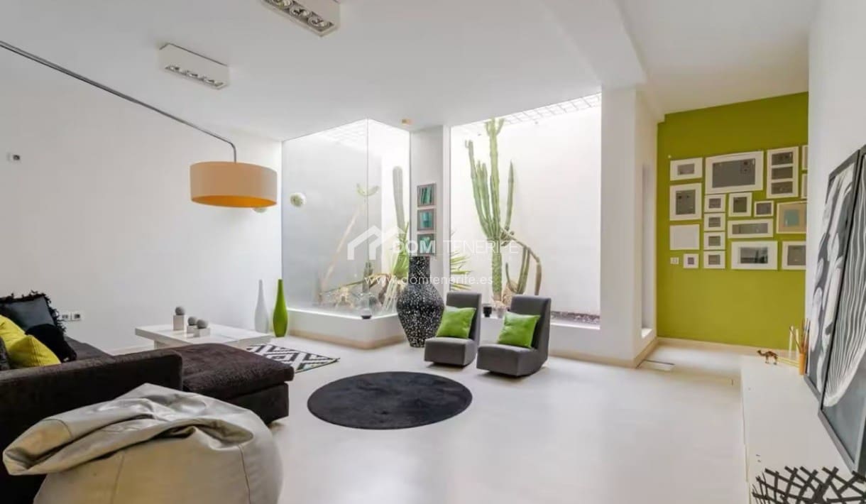 4 sypialnia Willa na sprzedaż w Roque del Conde z basenem - 1 750 000 € (Ref: 10079861)