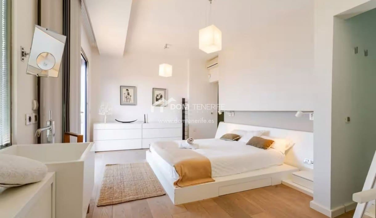 4 sypialnia Willa na sprzedaż w Roque del Conde z basenem - 1 750 000 € (Ref: 10079861)