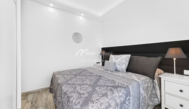 2 makuuhuone Huoneisto myytävänä paikassa Playa Paraiso, Adeje mukana uima-altaan - 359 000 € (Ref: 10098881)
